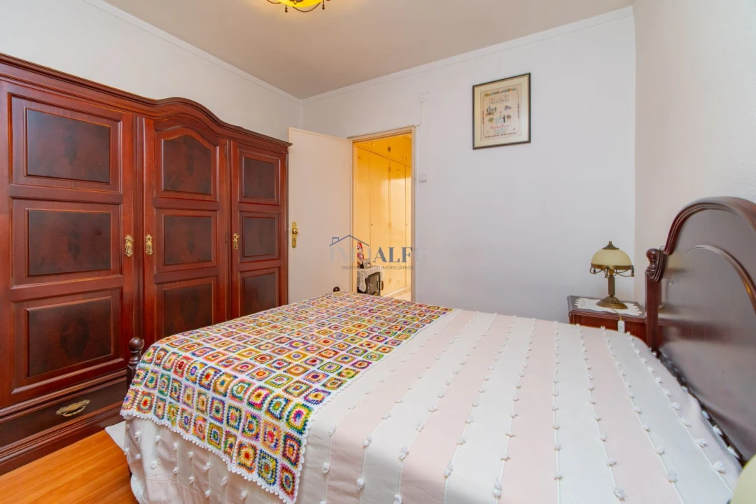Apartamento T2 para Venda em Santa Iria de Azoia, São João da Talha e Bobadela Foto 14