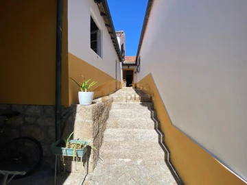 Quinta T5 para Venda em Cumieira