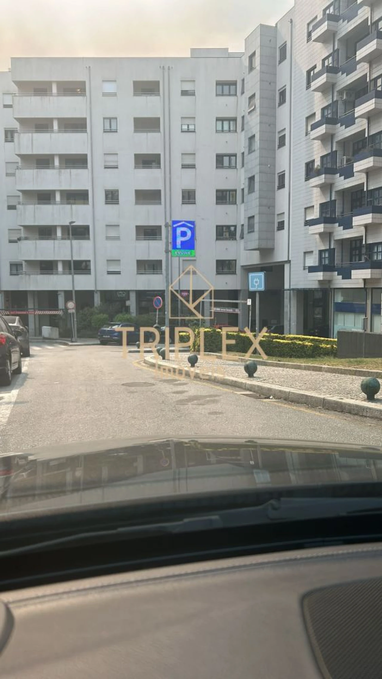 Loja para Arrendamento em Lordelo do Ouro e Massarelos Foto 1