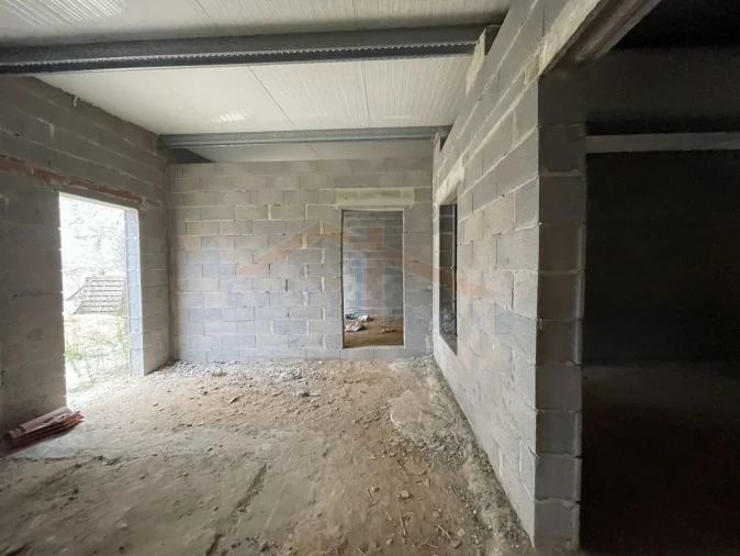 Moradia T2 para Venda em Vermelha Foto 8