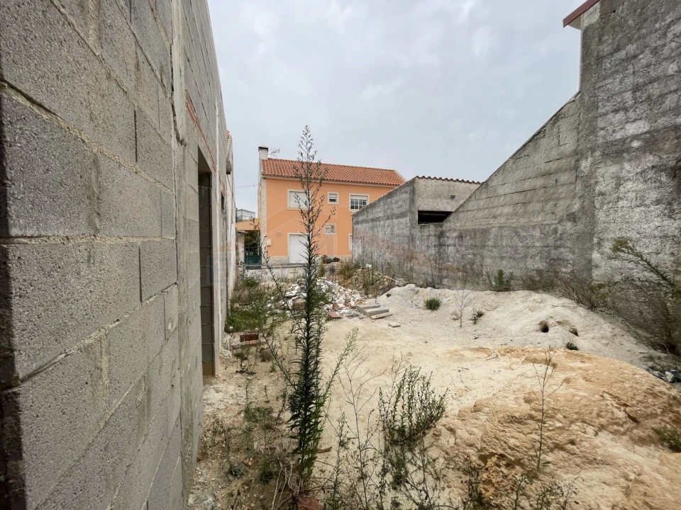 Moradia T2 para Venda em Vermelha Foto 11