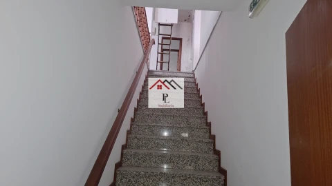 Loja para Venda em Buarcos