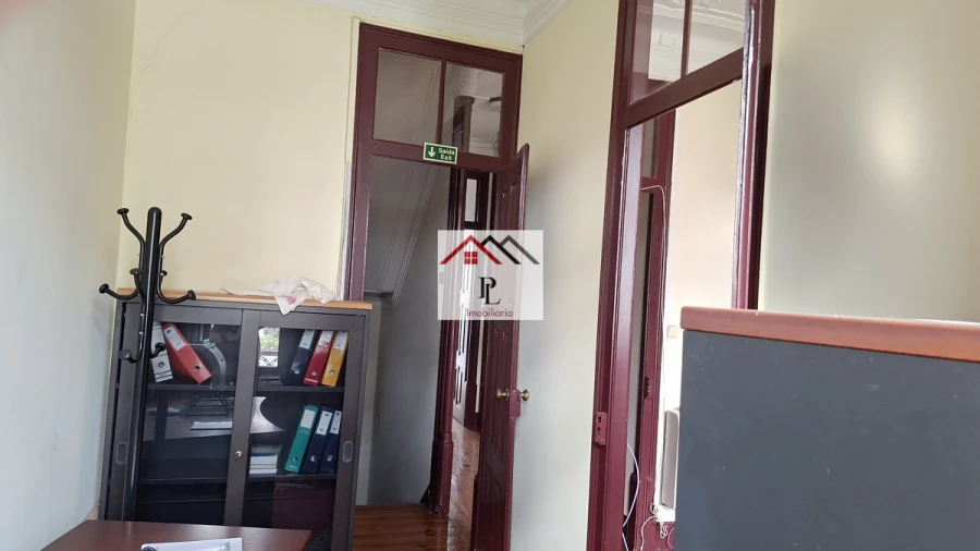 Loja para Venda em Buarcos Foto 17