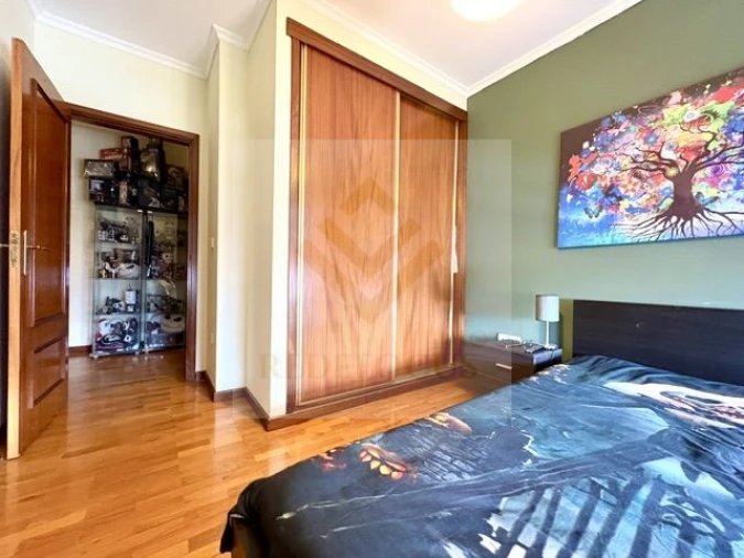 Apartamento T1 para Venda em Oliveira do Douro Foto 14