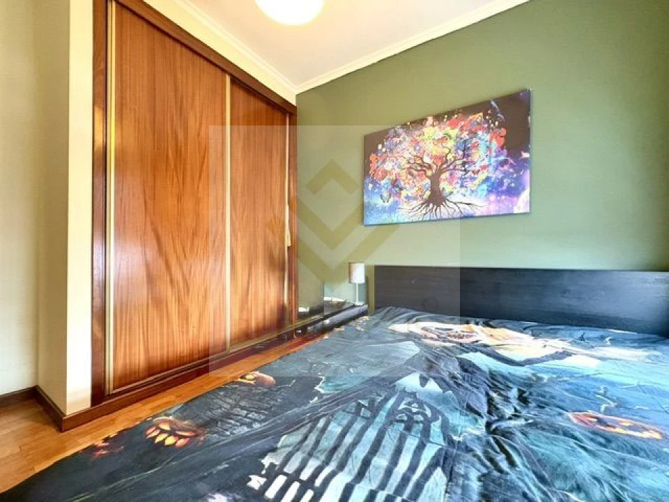 Apartamento T1 para Venda em Oliveira do Douro Foto 15