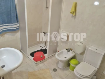 Apartamento T1 para Venda em Aguada de Cima