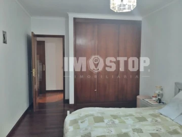 Apartamento T1 para Venda em Aguada de Cima
