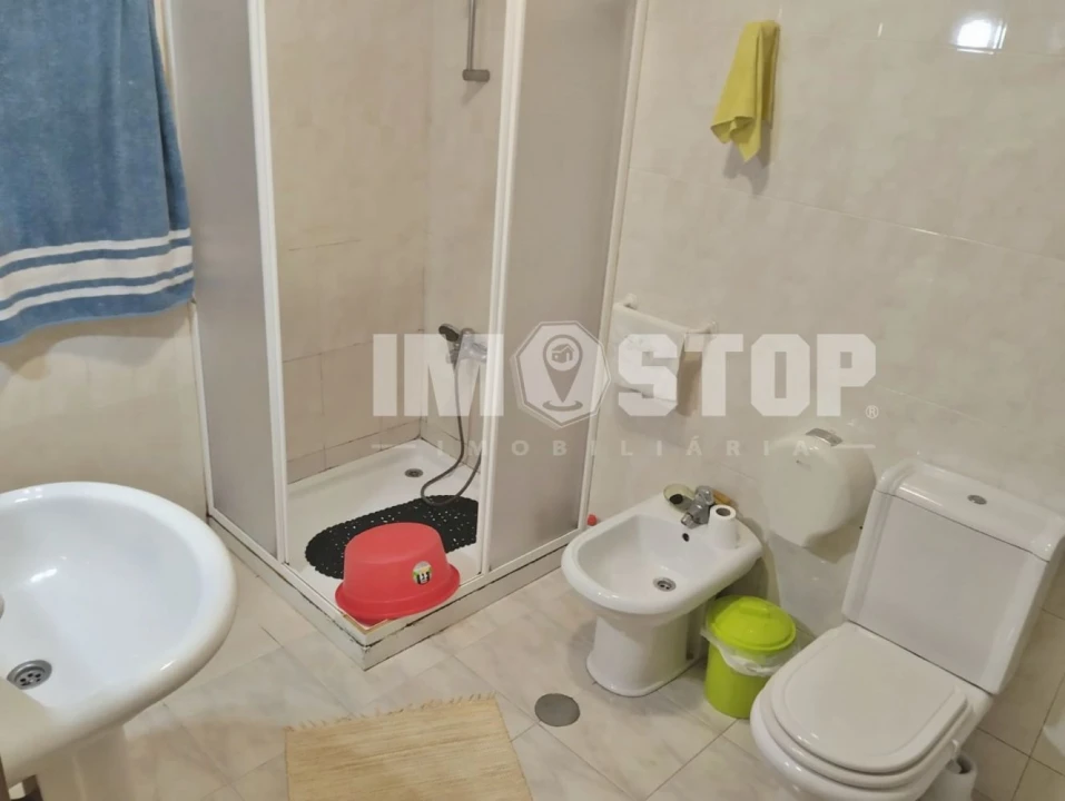 Apartamento T1 para Venda em Aguada de Cima Foto 14