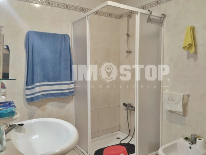 Apartamento T1 para Venda em Aguada de Cima Foto 13