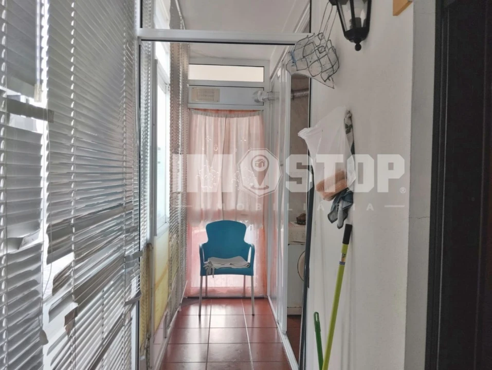 Apartamento T1 para Venda em Aguada de Cima Foto 5