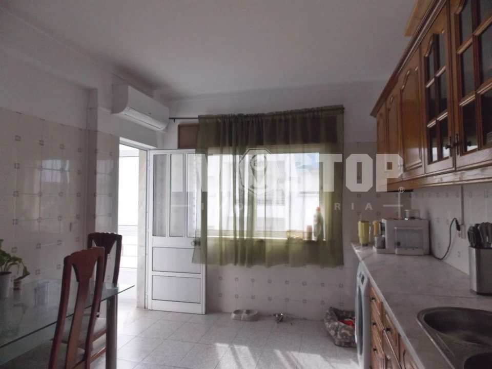 Apartamento T3 para Venda em Abrantes (São Vicente e São João) e Alferrarede Foto 7
