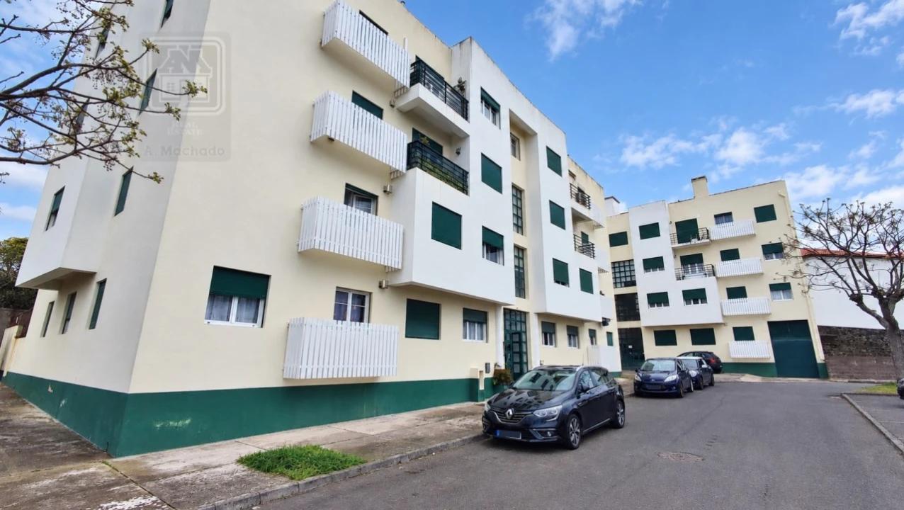 Apartamento T3 para Venda em Santa Clara Foto 1