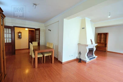Apartamento T3 para Venda em Santa Clara
