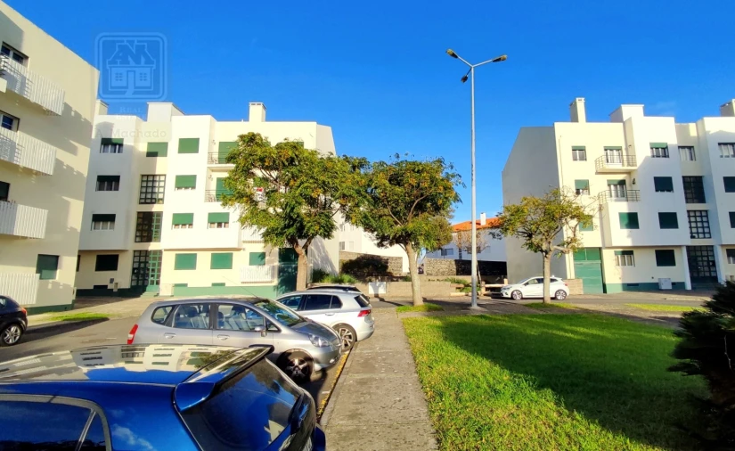 Apartamento T3 para Venda em Santa Clara Foto 2