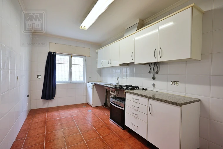 Apartamento T3 para Venda em Santa Clara Foto 16