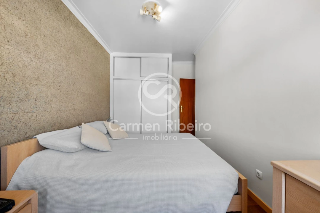 Apartamento T3 para Venda em Seixal, Arrentela e Aldeia de Paio Pires Foto 14