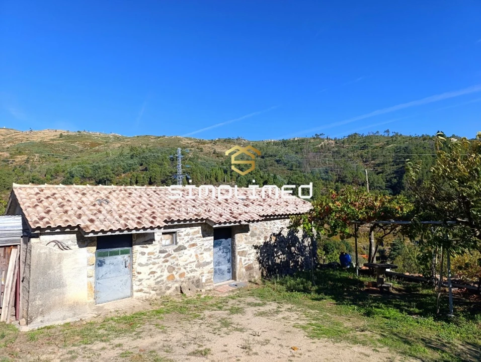 Quinta T0 para Venda em Teixoso e Sarzedo Foto 1