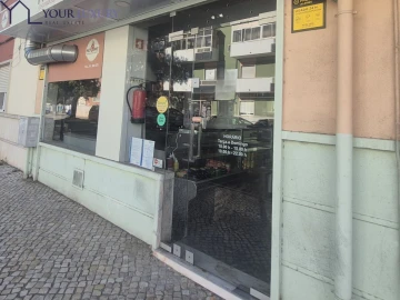 Loja para Arrendamento em Venteira