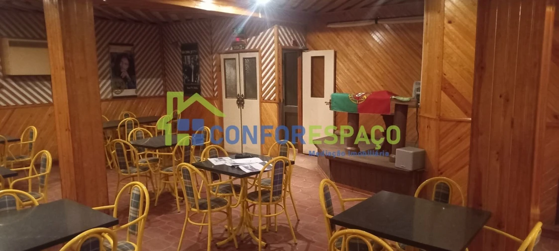 Loja para Venda em Alcains Foto 4