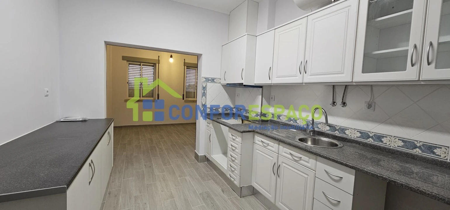 Apartamento T4 para Arrendamento em Castelo Branco Foto 2