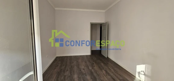 Apartamento T4 para Arrendamento em Castelo Branco