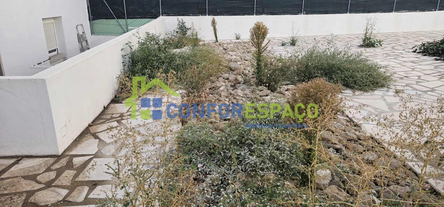 Apartamento T4 para Arrendamento em Castelo Branco Foto 25