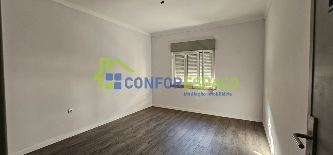 Apartamento T4 para Arrendamento em Castelo Branco Foto 18