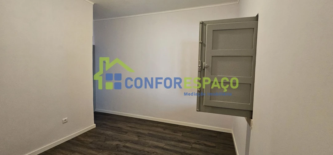 Apartamento T4 para Arrendamento em Castelo Branco Foto 16