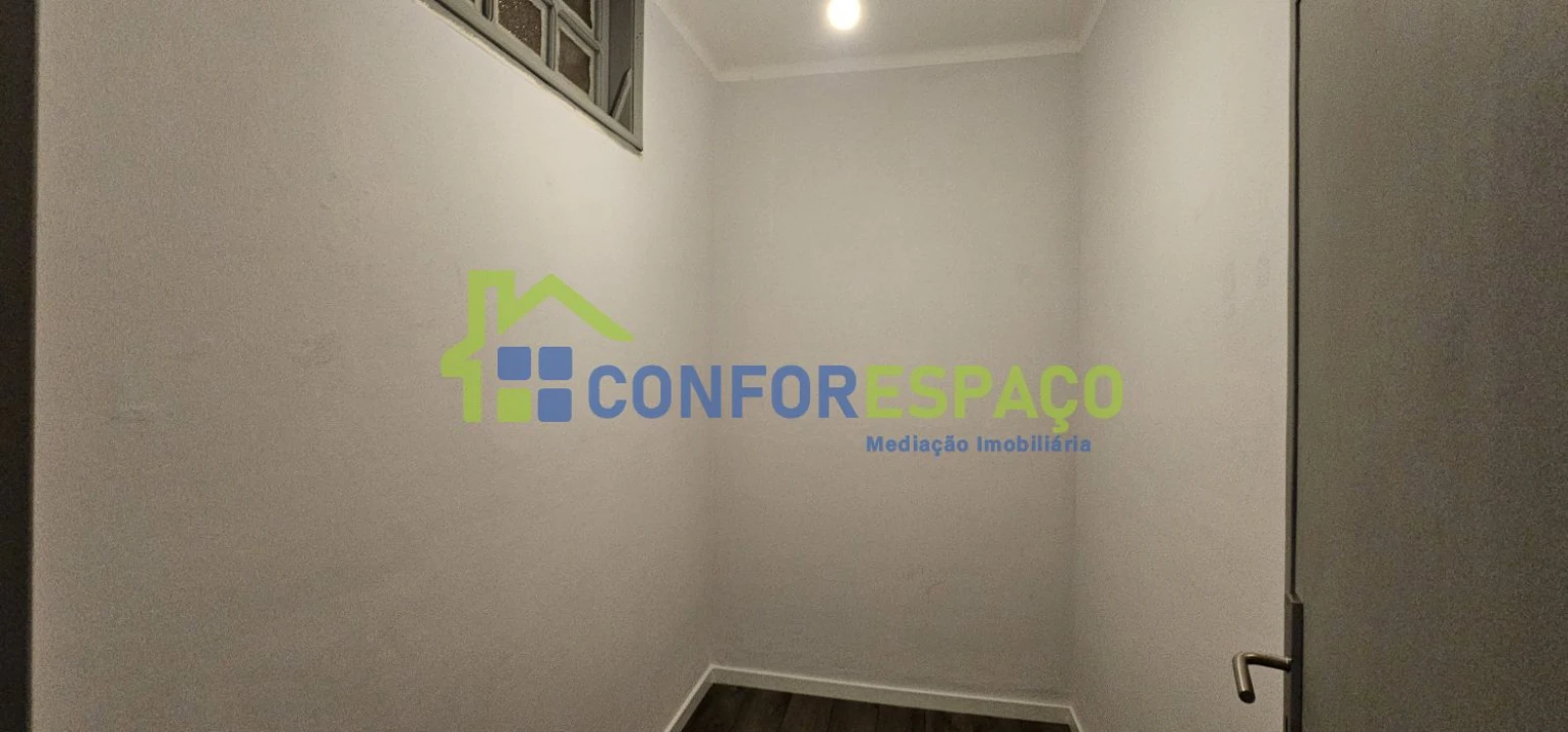 Apartamento T4 para Arrendamento em Castelo Branco Foto 11