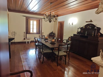 Quinta T4 para Venda em Carvoeira e Carmões