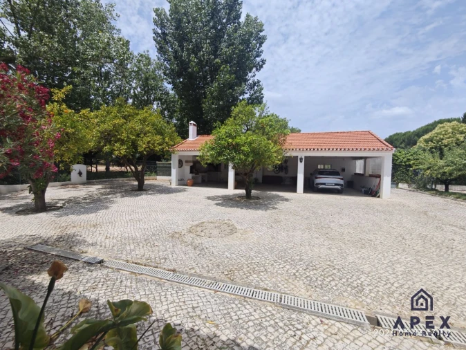 Quinta T4 para Venda em Carvoeira e Carmões Foto 27