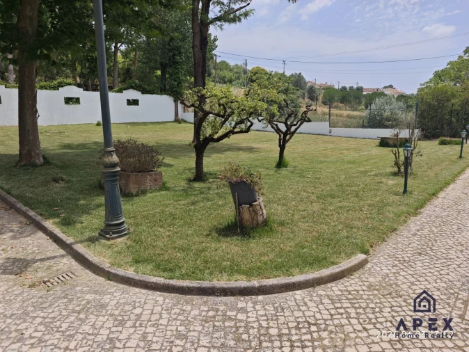 Quinta T4 para Venda em Carvoeira e Carmões Foto 25