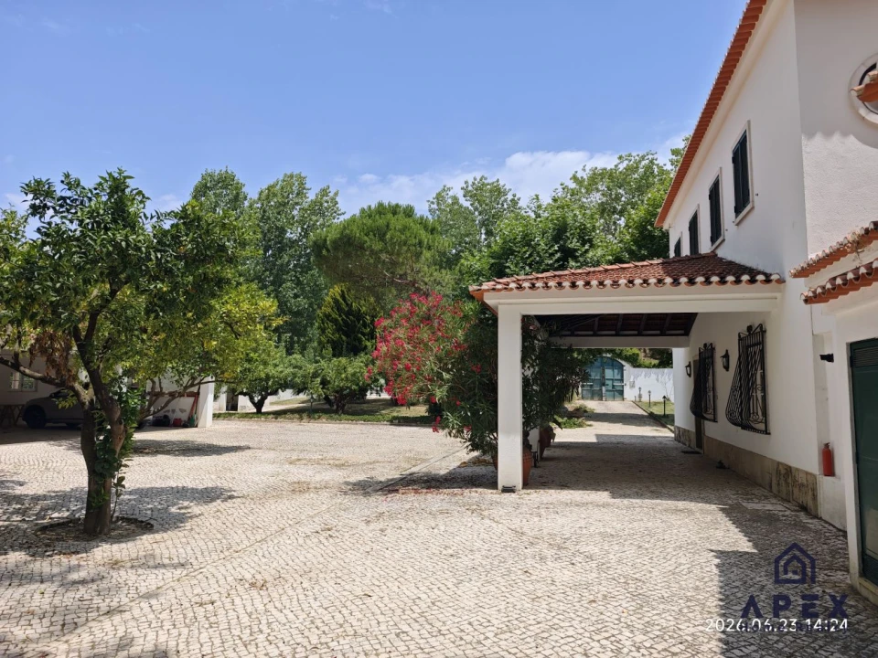 Quinta T4 para Venda em Carvoeira e Carmões Foto 48