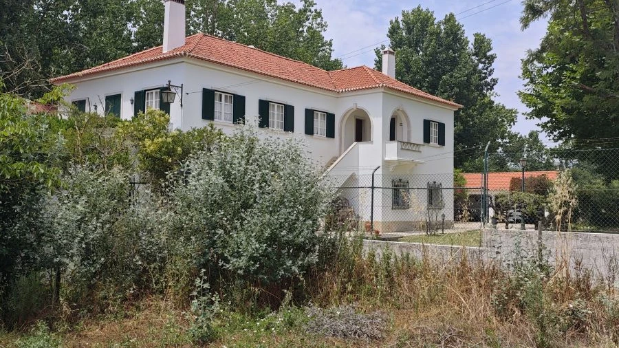 Quinta T4 para Venda em Carvoeira e Carmões
