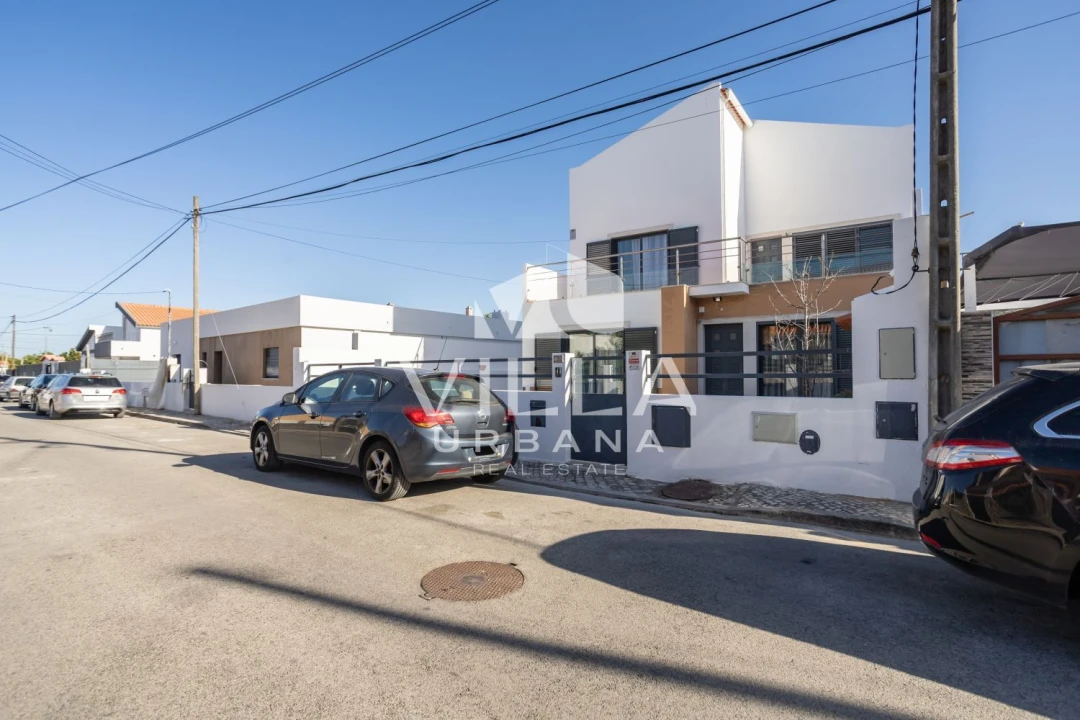 Moradia T3 para Venda em Quinta do Anjo Foto 2