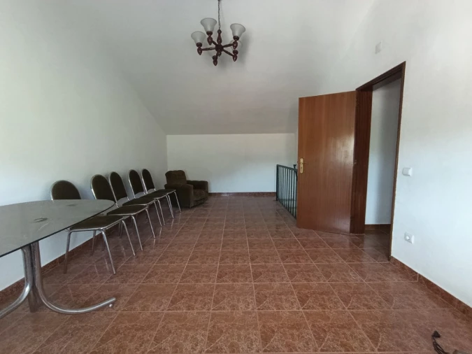 Moradia T5 para Venda em Carvalhal Foto 3