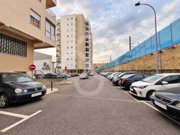 Apartamento T2 para Venda em Falagueira-Venda Nova