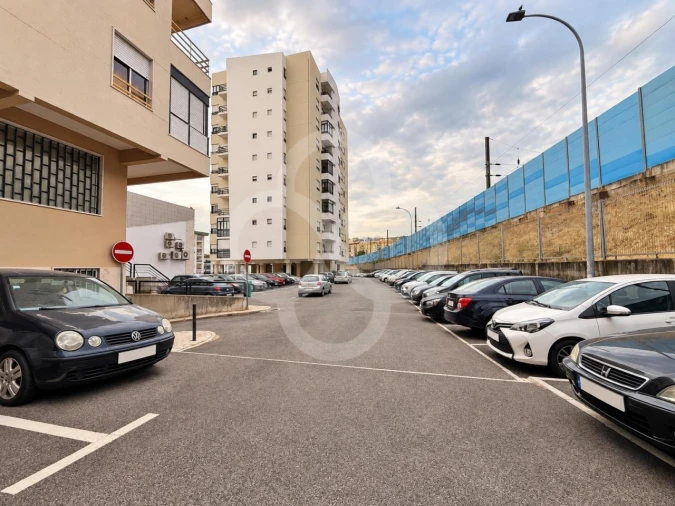 Apartamento T2 para Venda em Falagueira-Venda Nova Foto 9