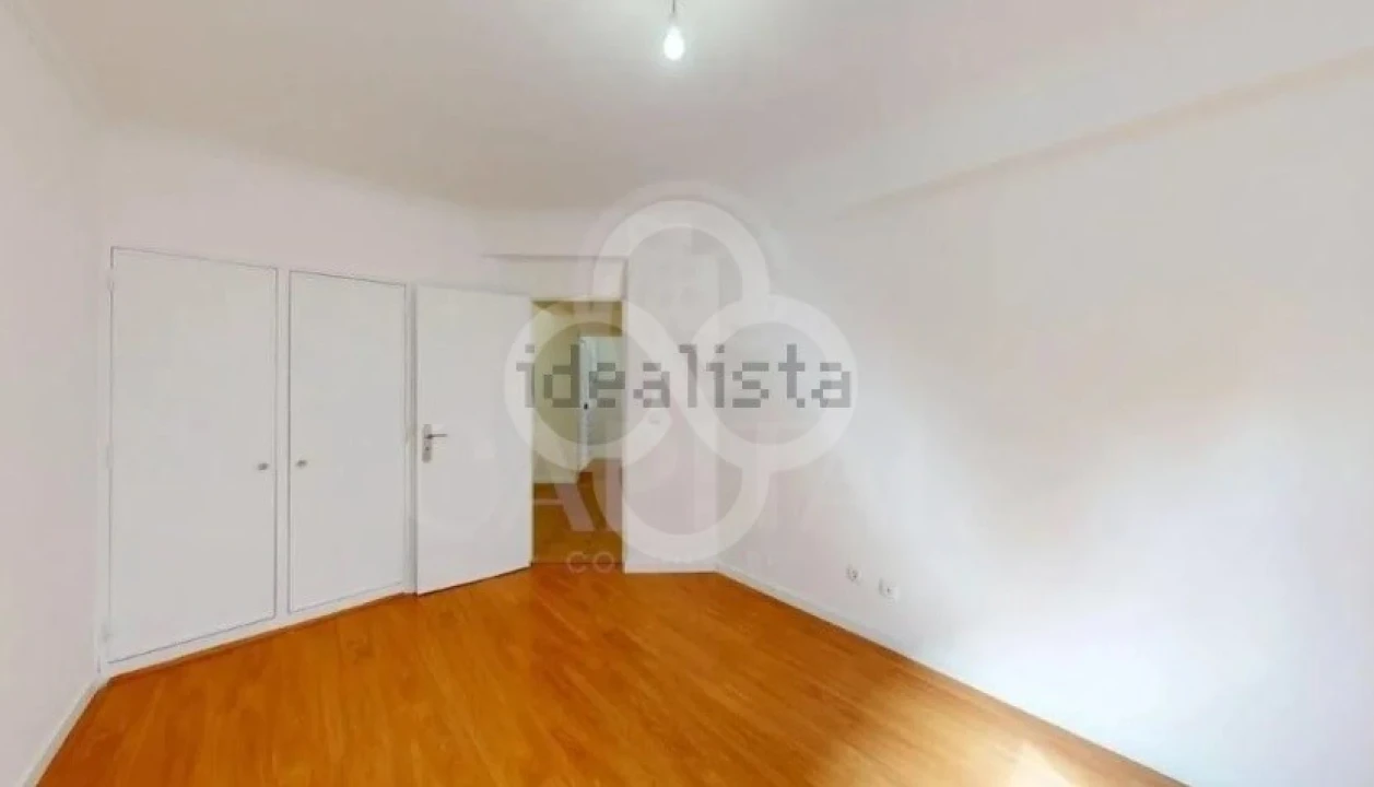 Apartamento T3 para Venda em Algueirão-Mem Martins Foto 2