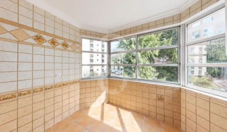 Apartamento T3 para Venda em Algueirão-Mem Martins