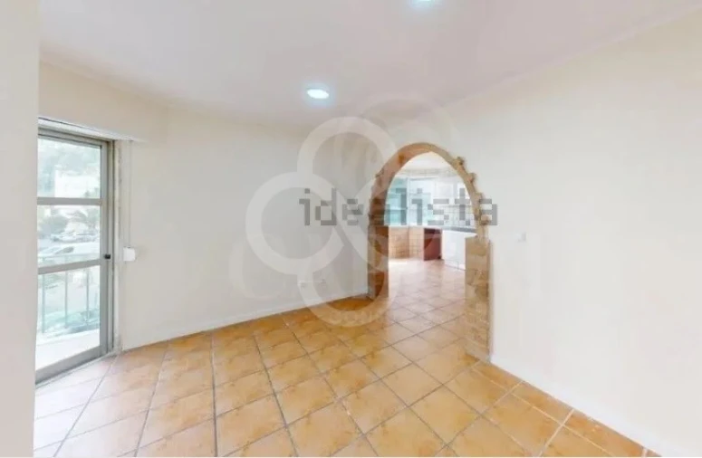 Apartamento T3 para Venda em Algueirão-Mem Martins Foto 11