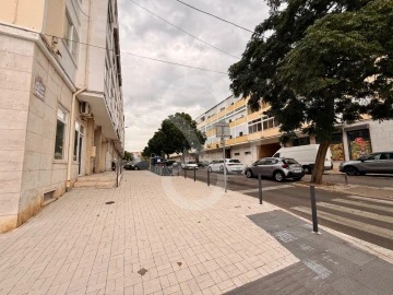 Apartamento T2 para Venda em Venteira