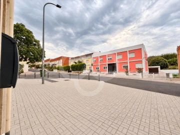 Apartamento T2 para Venda em Venteira