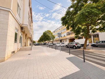 Apartamento T2 para Venda em Venteira