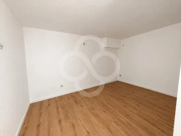 Apartamento T2 para Venda em Venteira