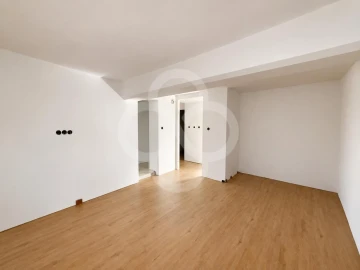 Apartamento T2 para Venda em Venteira