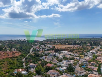 Terreno para Venda em Estômbar e Parchal