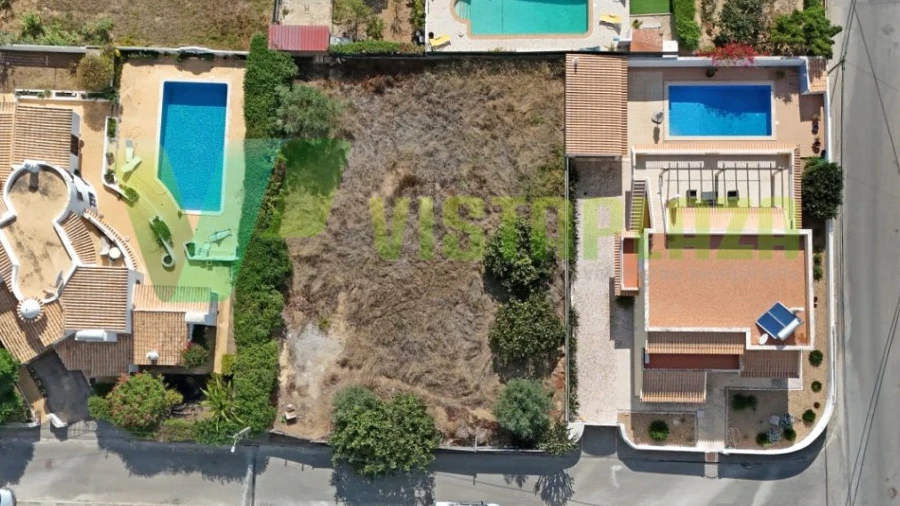 Terreno para Venda em Estômbar e Parchal