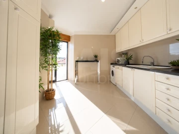 Apartamento T2 para Venda em Arroios