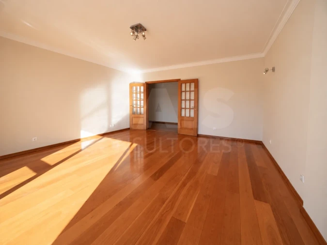 Apartamento T2 para Venda em Arroios Foto 3